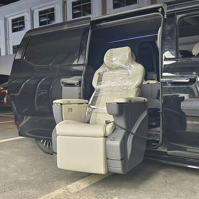 ZEEKR 009 passenger seat lift-up model welcab Right-hand rotation Disabled people Independent