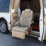 GMC Mechanical lifting and rotating on and off the car welfare vehicle welcab car